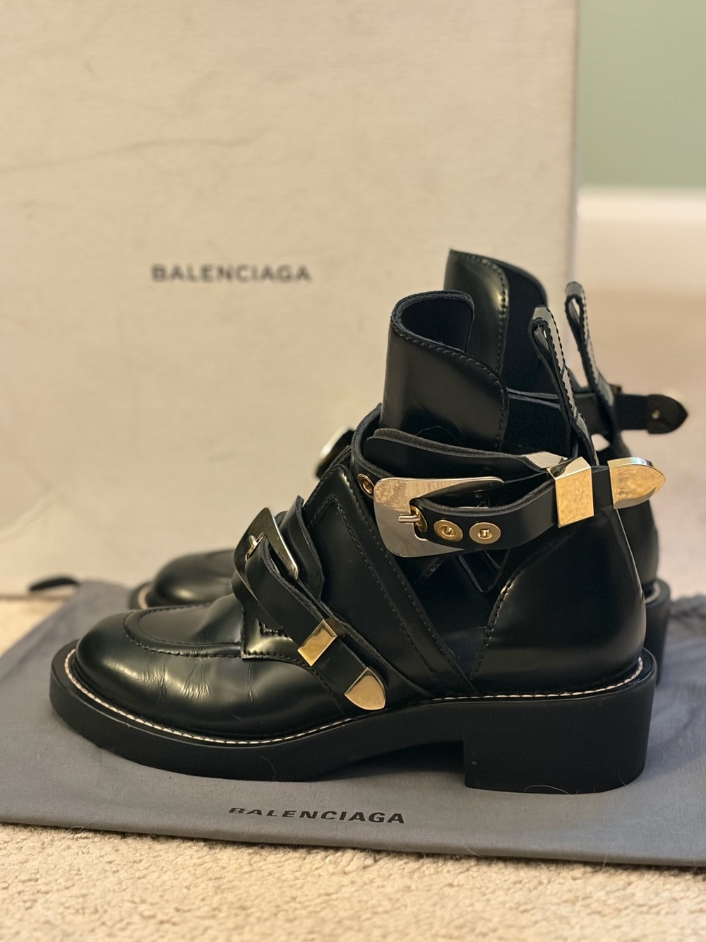 Balenciaga Centuire Cutout Moto Ankle Boots, BLK leather, 37.5 Box Dust bag